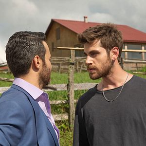 Fotoğraf Vermem Seni Ellere