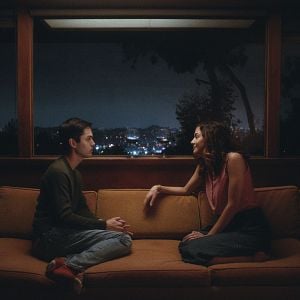 Fotoğraf Straight Up