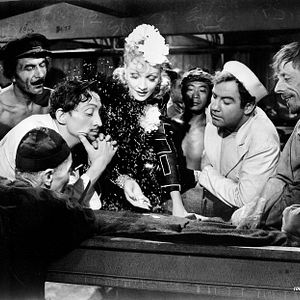 Fotoğraf Mischa Auer