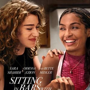 Fotoğraf Sitting In Bars With Cake