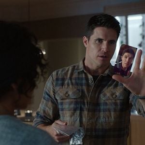 Fotoğraf Robbie Amell