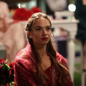 Fotoğraf Kendi Düşen Ağlamaz