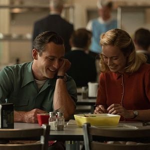 Fotoğraf Lewis Pullman