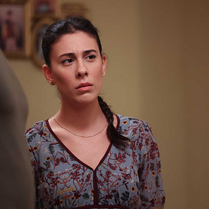 Fotoğraf Kendi Düşen Ağlamaz