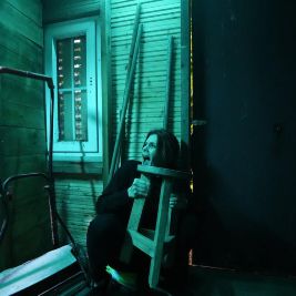 Fotoğraf Suburban Screams