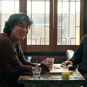 Fotoğraf Yellow Door: '90s Lo-fi Film Club