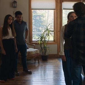 Fotoğraf What Comes Around