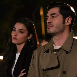 Fotoğraf Bambaşka Biri