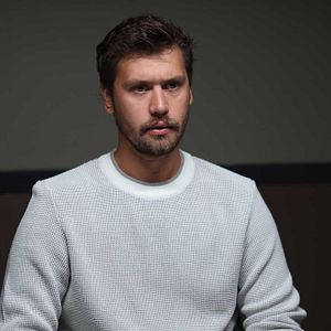 Fotoğraf Kendi Düşen Ağlamaz