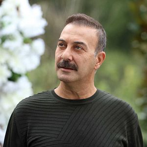 Fotoğraf Kendi Düşen Ağlamaz