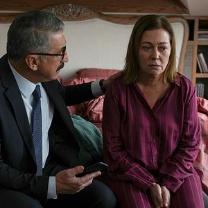 Fotoğraf Bambaşka Biri