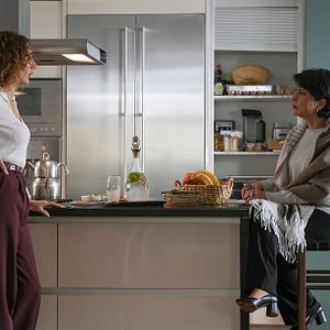 Fotoğraf Bambaşka Biri