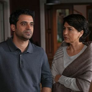 Fotoğraf Bambaşka Biri