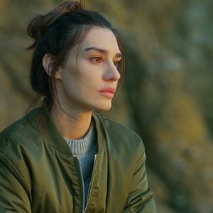 Fotoğraf Yıldızlar Bana Uzak