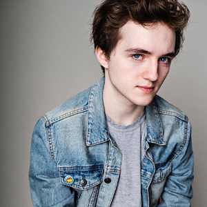 Fotoğraf Spike White