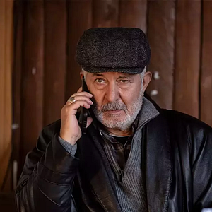 Fotoğraf Adım Farah