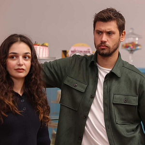 Fotoğraf Kendi Düşen Ağlamaz