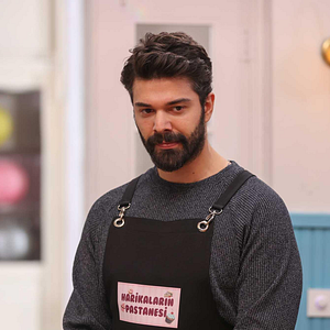 Fotoğraf Kendi Düşen Ağlamaz