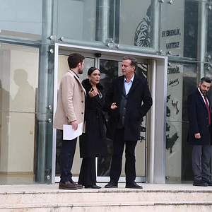 Fotoğraf Üç Kız Kardeş