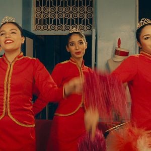 Fotoğraf Dört Kız Kardeş