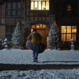 Fotoğraf Your Christmas or Mine?