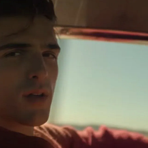 Fotoğraf He Went That Way