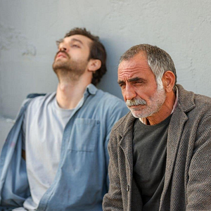 Fotoğraf Yıldızlar Bana Uzak