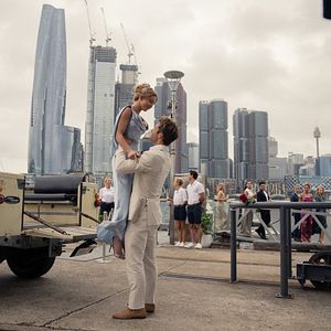 Fotoğraf Glen Powell