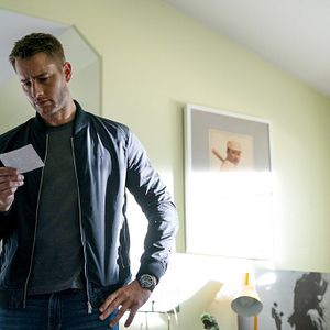 Fotoğraf Justin Hartley