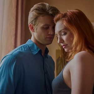 Fotoğraf Eleanor Tomlinson