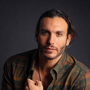 Fotoğraf Angus McGruther