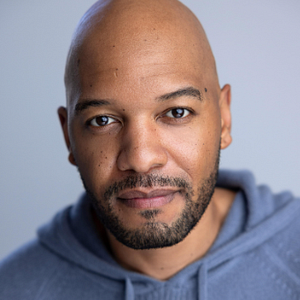 Fotoğraf Orion Carrington