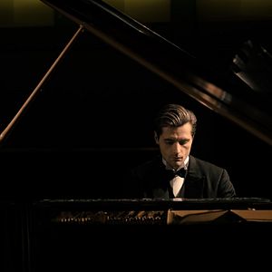 Fotoğraf Raphaël Personnaz