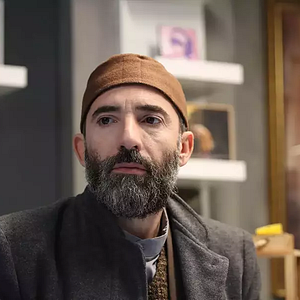 Fotoğraf Kızıl Goncalar