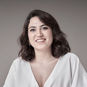 Fotoğraf Cemile Canyurt