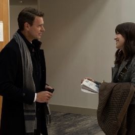 Fotoğraf The Girls on the Bus