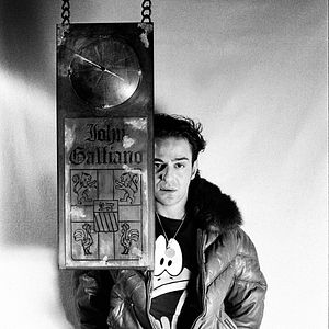 Fotoğraf High & Low - John Galliano