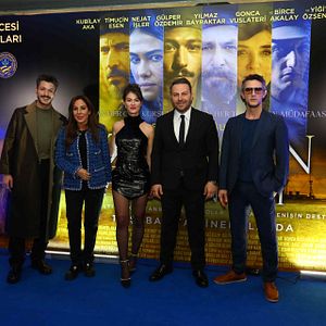 Fotoğraf Zaferin Rengi