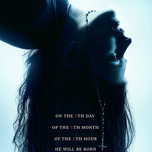 Fotoğraf Omen: İlk Kehanet