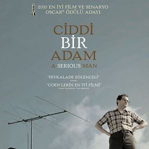 Fotoğraf Ciddi Bir Adam