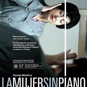 Fotoğraf Piyanosu Olmayan Kadın