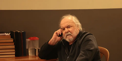 Çirkin 1.Bölüm posteri