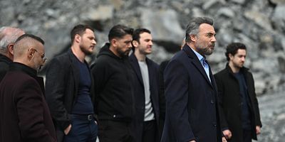 Ben Bu Cihana Sığmazam 65.Bölüm posteri