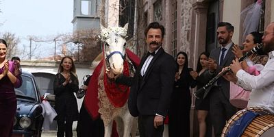 Üç Kız Kardeş 81.Bölüm posteri