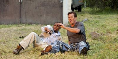 Burn Notice: The Fall of Sam Axe - 04/17/2011 posteri