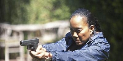 Love Thy Neighbor posteri