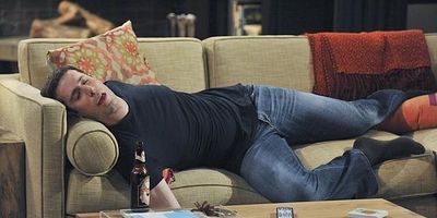 Better Without a Couch posteri