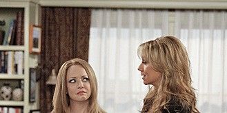 Liz Moves In posteri