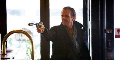 Cat and Mouse posteri