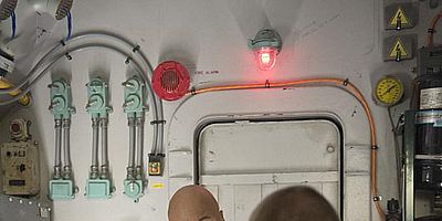 Deep Trouble - Part 2 posteri